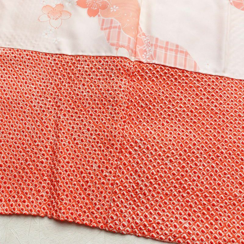 羽織 美品 しつけ糸付き 絞り 正絹 古典柄 袷仕立て 身丈88cm 裄丈69.5cm 赤・朱_画像15