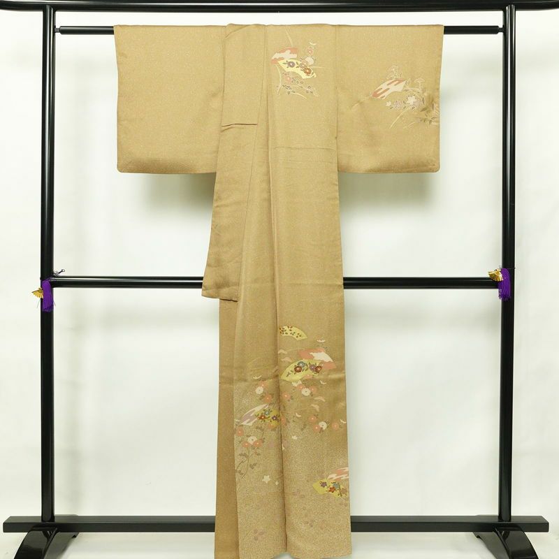 付け下げ 正絹 木の葉・植物柄 袷仕立て 身丈160cm 裄丈63.5cm 箔 金彩 黄・黄土色_画像2