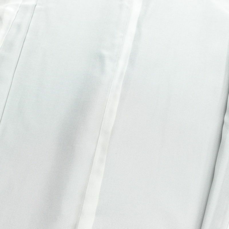 付け下げ 良品 作家物 落款入り しつけ糸付き 縮緬 一つ紋付き 正絹 幾何学柄・抽象柄 袷仕立て 身丈156.5cm 裄丈67.5cm 刺繍 緑・うぐいす色_画像18