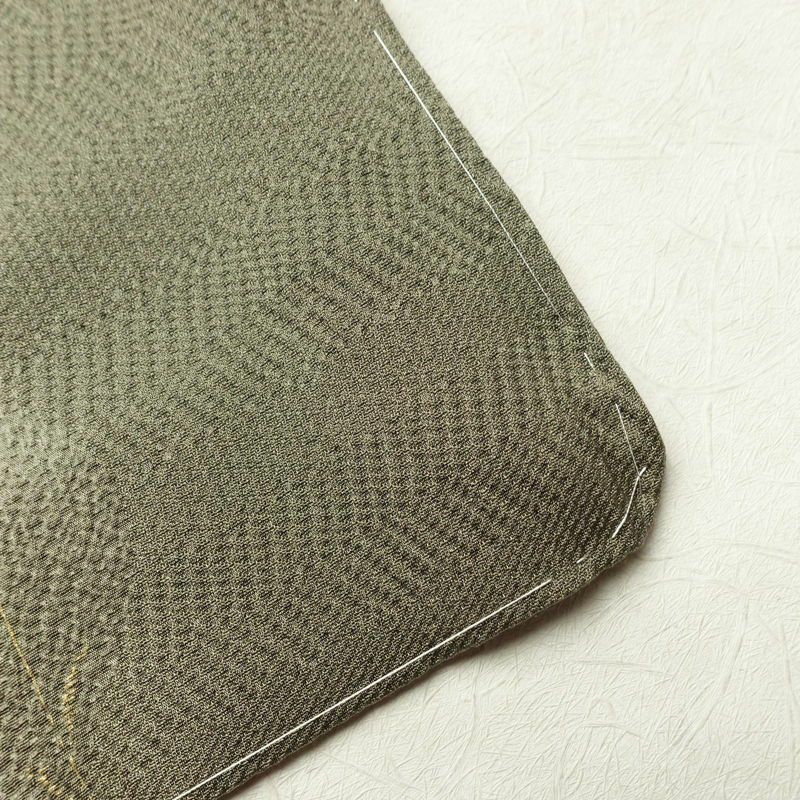 小紋 しつけ糸付き 正絹 古典柄 袷仕立て 身丈164cm 裄丈66cm 金彩 多色使い_画像14