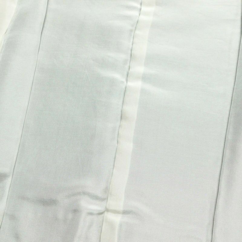 色無地 良品 しつけ糸付き 一つ紋付き 正絹 無地 袷仕立て 身丈162cm 裄丈66.5cm 紫・藤色_画像18