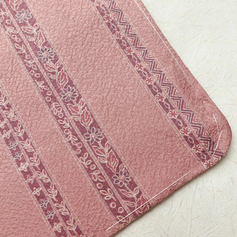 小紋 美品 縮緬 しつけ糸付き 正絹 縞柄・線柄 袷仕立て 身丈165cm 裄丈66.5cm ピンク_画像15