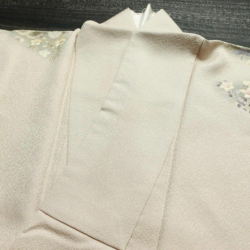 付け下げ 縮緬 正絹 木の葉・植物柄 袷仕立て 身丈159cm 裄丈64.5cm 金彩 ベージュ_画像14