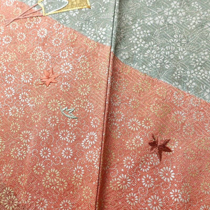 訪問着 良品 金駒刺繍 絞り 正絹 古典柄 袷仕立て 身丈166cm 裄丈67cm 箔 刺繍 共八掛 金彩 多色使い_画像10