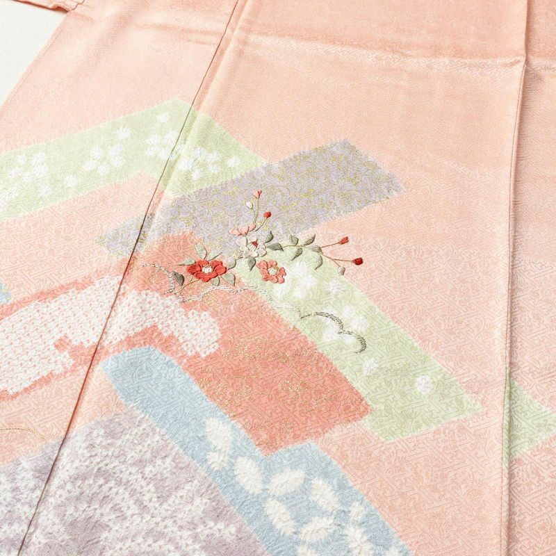 訪問着 良品 しつけ糸付き 絞り 正絹 古典柄 袷仕立て 身丈160.5cm 裄丈66.5cm 箔 綸子 刺繍 ピンク_画像5