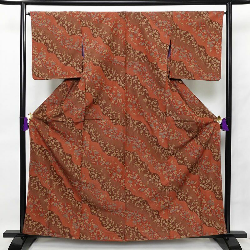 小紋 縮緬 しつけ糸付き ポリエステル 花柄 袷仕立て 身丈162cm 裄丈67cm 茶_画像1