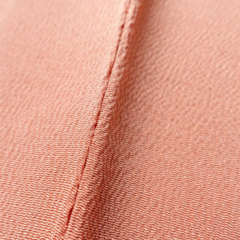 小紋 良品 鬼ちりめん 縮緬 しつけ糸付き 飛び柄 正絹 古典柄 袷仕立て 身丈165.5cm 裄丈68.5cm うさぎ 金彩 ピンク_画像9