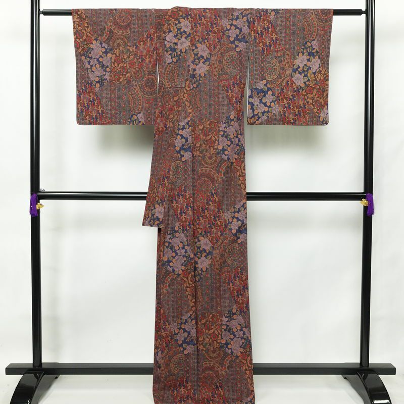 小紋 良品 紬地 総柄 正絹 幾何学柄・抽象柄 袷仕立て 身丈166.5cm 裄丈68cm 着物 多色使い_画像2