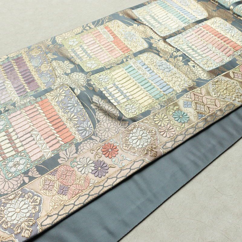 袋帯 六通柄 良品 フォーマル用 正絹 古典柄 箔 金糸 帯 青・紺 くすみブルー_画像11