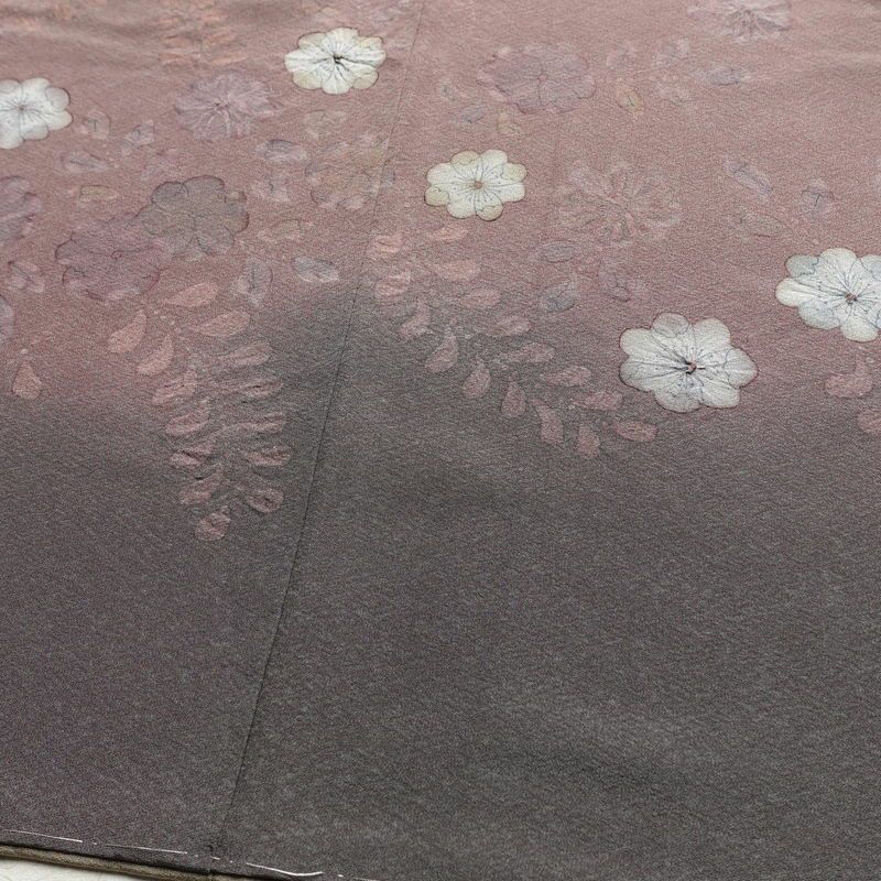 訪問着 落款入り 辻が花 絞り しつけ糸付き 縮緬 正絹 花柄 袷仕立て 身丈155cm 裄丈64.5cm フォーマル 着物 多色使い_画像11