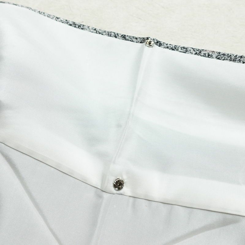 付け下げ 正絹 木の葉・植物柄 袷仕立て 身丈151.5cm 裄丈62cm 刺繍 フォーマル 着物 グレー_画像19