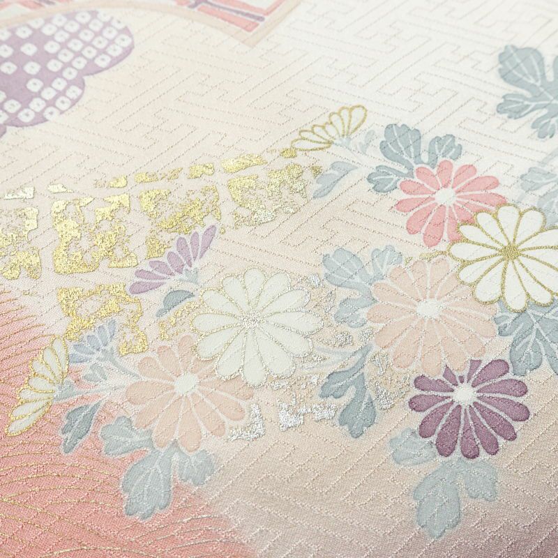 訪問着 美品 落款入り しつけ糸付き 金駒刺繍 一つ紋付き 正絹 古典柄 袷仕立て 身丈162.5cm 裄丈67cm 箔 共八掛 金彩 入学式 卒業式 七五三 フォーマル 着物 ピンク_画像8