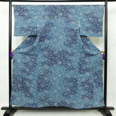 小紋 縮緬 総柄 正絹 花柄 袷仕立て 身丈156cm 裄丈67.5cm 着物 青・紺