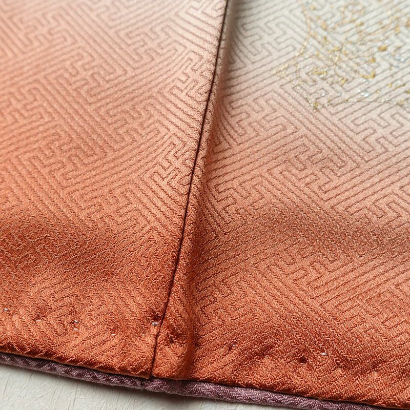 訪問着 良品 綸子 正絹 花柄 袷仕立て 身丈158.5cm 裄丈65cm 箔 フォーマル 着物 紫・藤色_画像11