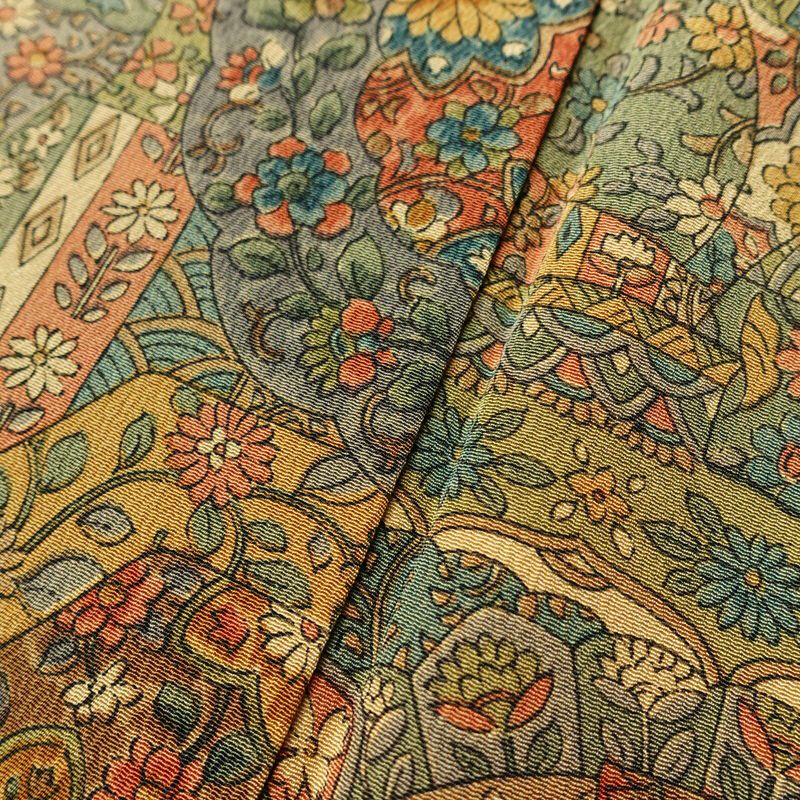 小紋 良品 縮緬 正絹 幾何学柄・抽象柄 袷仕立て 身丈156cm 裄丈65.5cm 着物 黄・黄土色_画像8