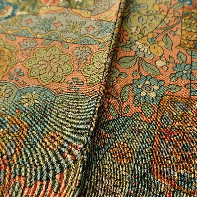 小紋 良品 縮緬 正絹 幾何学柄・抽象柄 袷仕立て 身丈156cm 裄丈65.5cm 着物 黄・黄土色_画像9