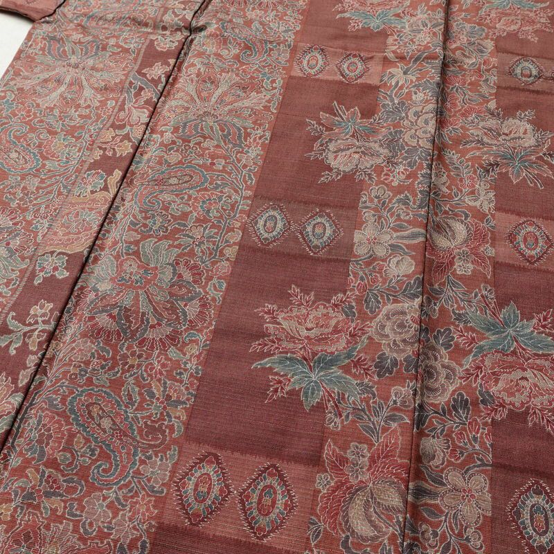 小紋 紬地 美品 胴抜き仕立て しつけ糸付き 正絹 幾何学柄・抽象柄 身丈165cm 裄丈67cm 茶_画像5