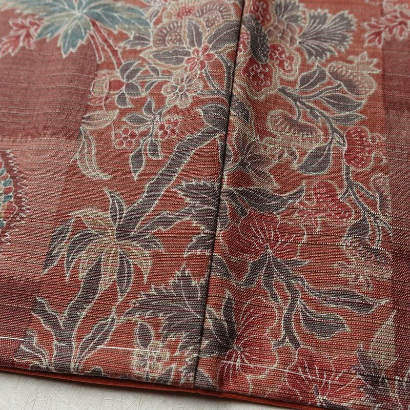 小紋 紬地 美品 胴抜き仕立て しつけ糸付き 正絹 幾何学柄・抽象柄 身丈165cm 裄丈67cm 茶_画像10