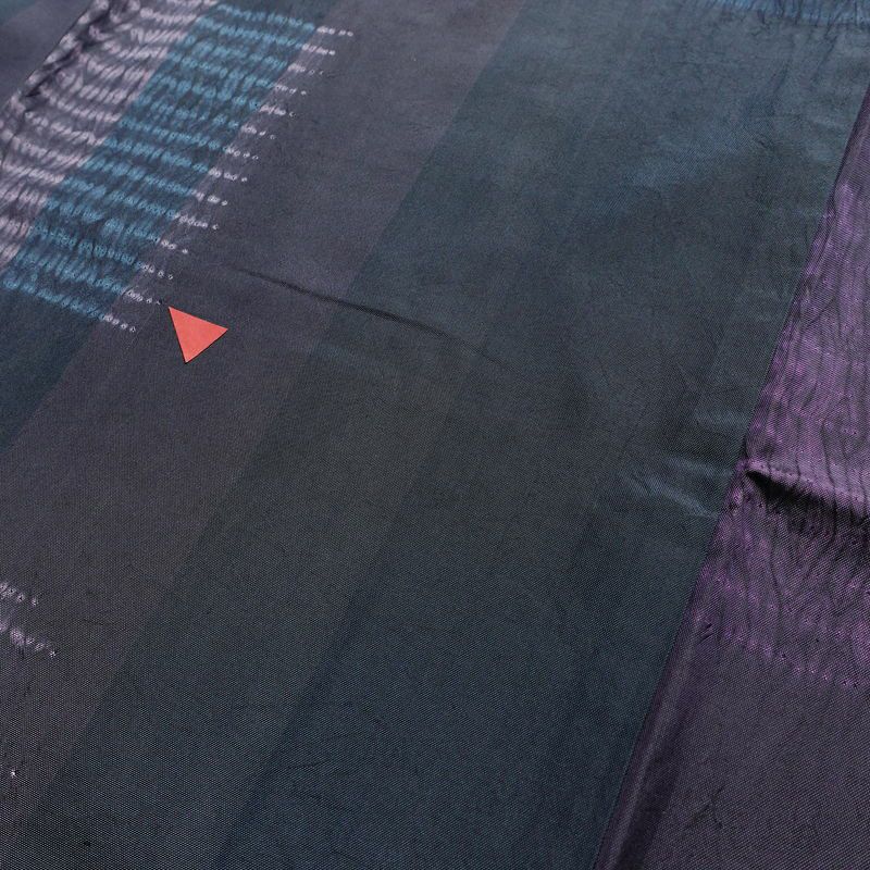 大島紬 証紙あり 絞り 正絹 縞柄・線柄 袷仕立て 身丈162cm 裄丈67cm 青・紺_画像12