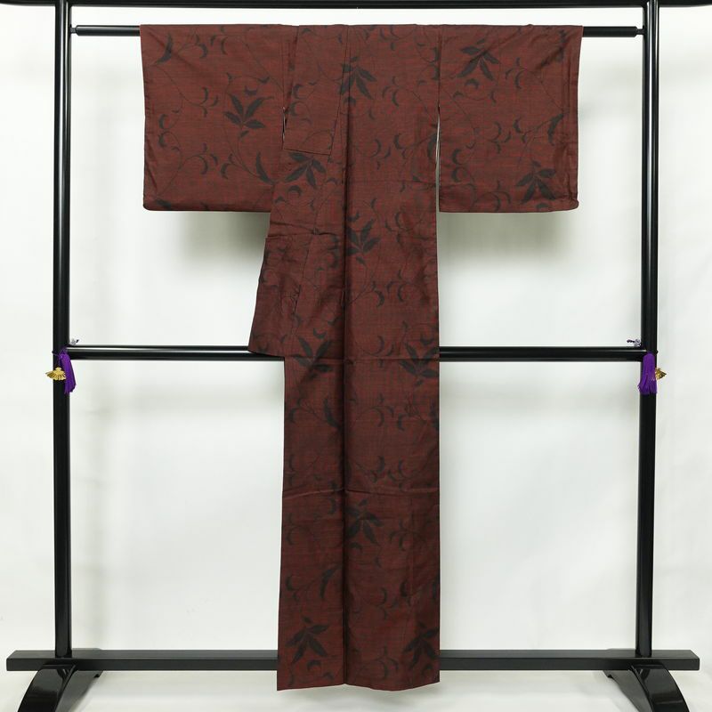 紬 正絹 木の葉・植物柄 袷仕立て 身丈156cm 裄丈65cm 小豆・エンジ_画像2