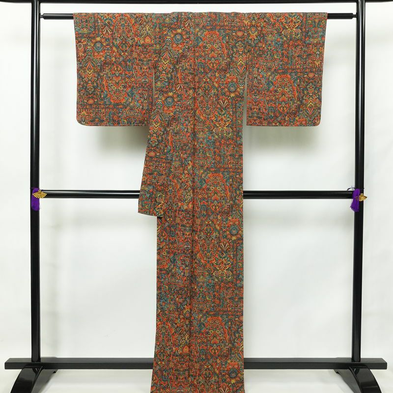 小紋 美品 しつけ糸付き 縮緬 総柄 正絹 幾何学柄・抽象柄 袷仕立て 身丈168cm 裄丈67cm 赤・朱_画像2