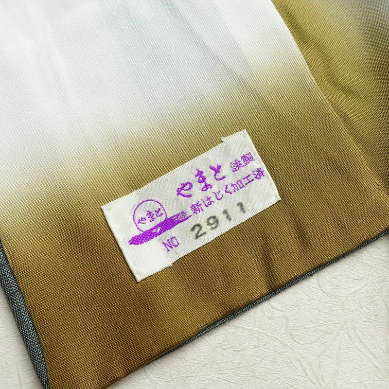 訪問着 良品 三猿 紬地 正絹 花柄 袷仕立て 身丈162.5cm 裄丈66cm 箔 一部しつけ糸付き 金彩 緑・うぐいす色_画像20
