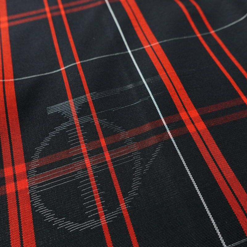 大島紬 良品 しつけ糸付き 正絹 チェック・格子柄 袷仕立て 身丈156cm 裄丈62.5cm 黒_画像7