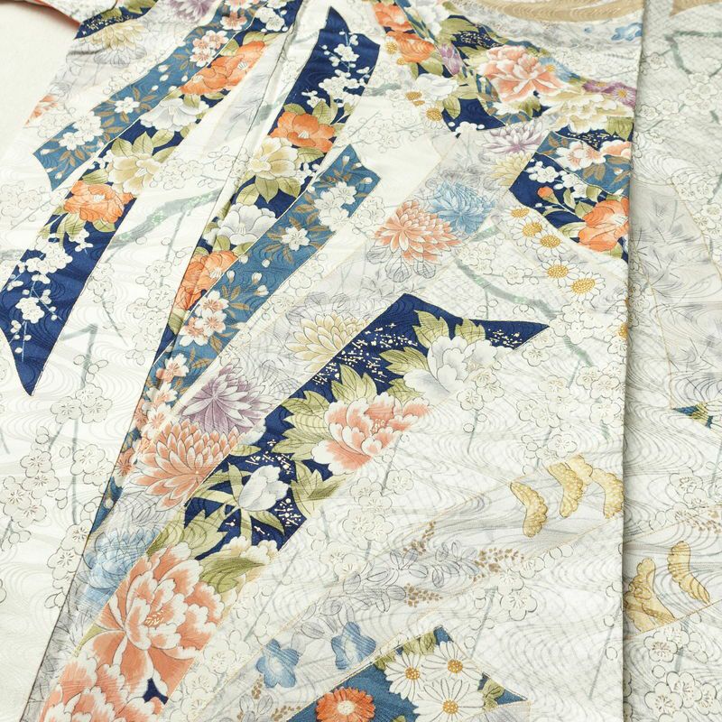 小紋 正絹 古典柄 袷仕立て 身丈165cm 裄丈65.5cm 箔 熨斗目 金彩 白_画像5