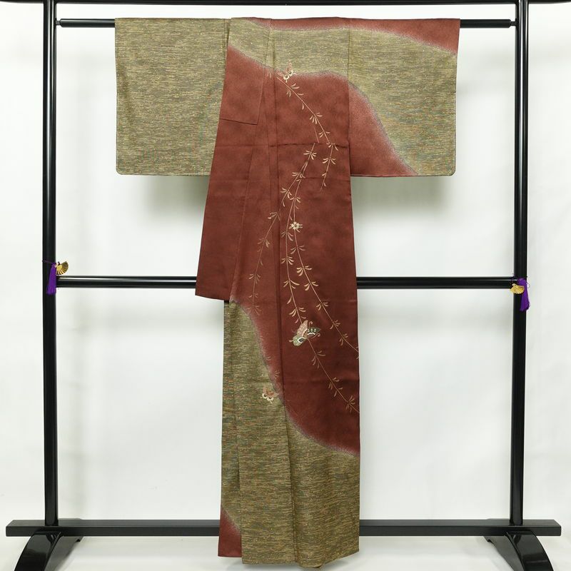 訪問着 良品 正絹 蝶・昆虫柄 袷仕立て 身丈157.5cm 裄丈65cm 箔 一部しつけ糸付き 茶_画像2