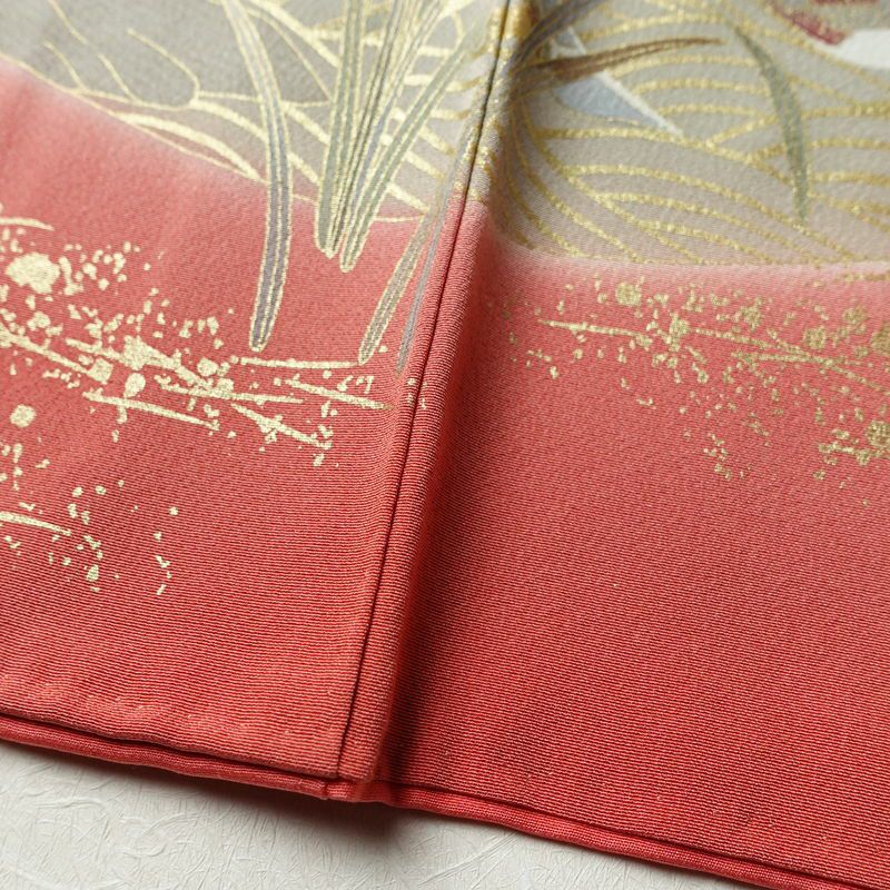 訪問着 縮緬 正絹 古典柄 袷仕立て 身丈160cm 裄丈69cm 箔 梅 菊 萩 ピンク_画像9