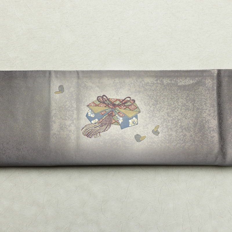 袋帯 樽本伊勢蔵 能面 檜扇 太鼓柄 美品 落款入り 正絹 人物・動物柄 箔 紫・藤色_画像16