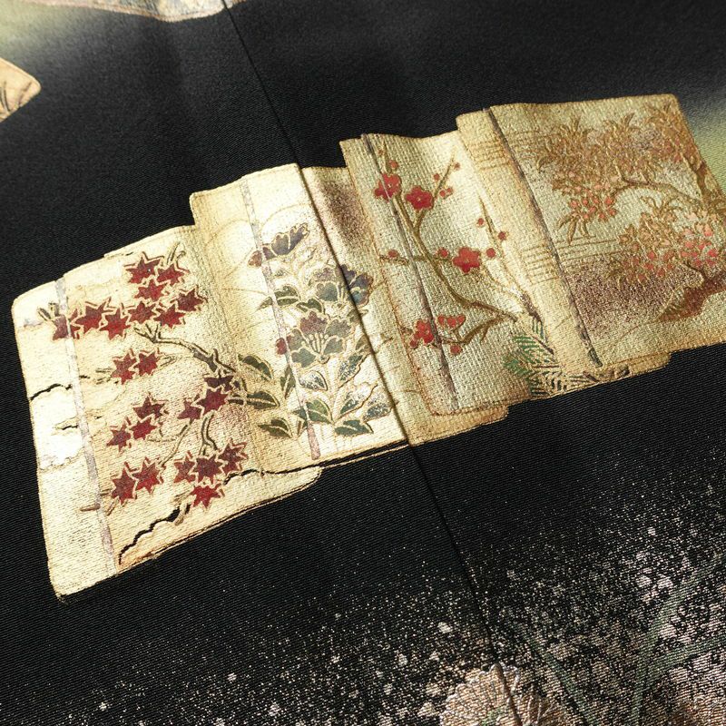黒留袖 美品 五つ紋付き 桃山蒔絵 落款入り しつけ糸付き 縮緬 正絹 古典柄 袷仕立て 身丈170.5cm 裄丈70.5cm 箔 金彩 黒_画像6