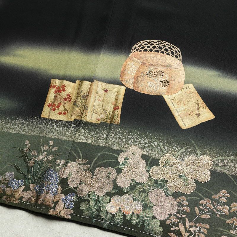 黒留袖 美品 五つ紋付き 桃山蒔絵 落款入り しつけ糸付き 縮緬 正絹 古典柄 袷仕立て 身丈170.5cm 裄丈70.5cm 箔 金彩 黒_画像8