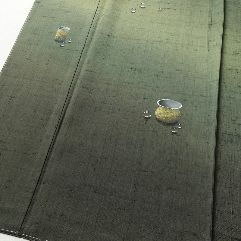 付け下げ 紬地 落款入り しつけ糸付き 正絹 その他の柄 袷仕立て 身丈166cm 裄丈70cm 箔 緑・うぐいす色_画像4