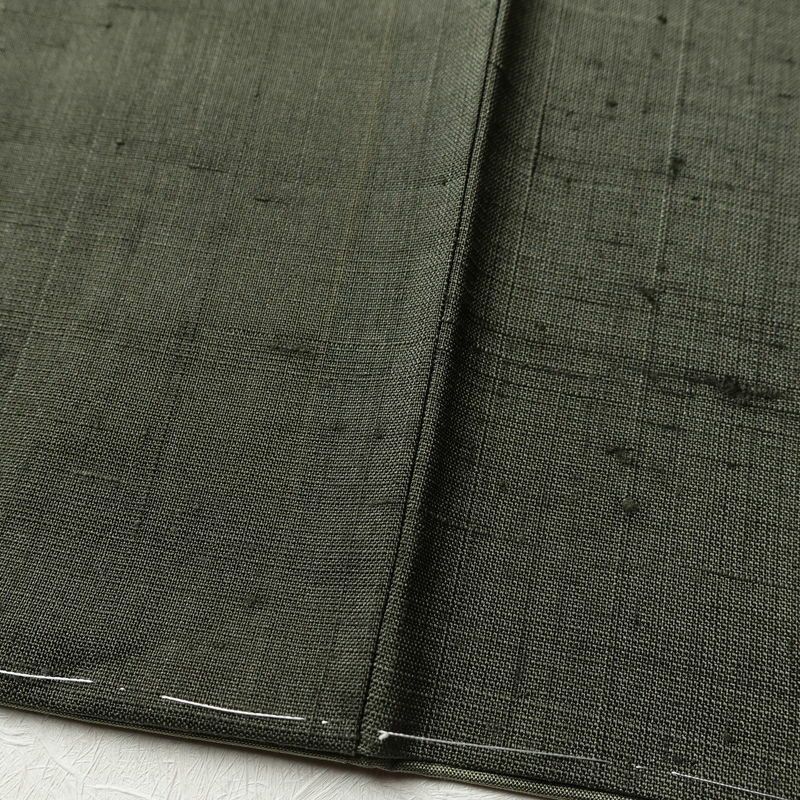 付け下げ 紬地 落款入り しつけ糸付き 正絹 その他の柄 袷仕立て 身丈166cm 裄丈70cm 箔 緑・うぐいす色_画像8