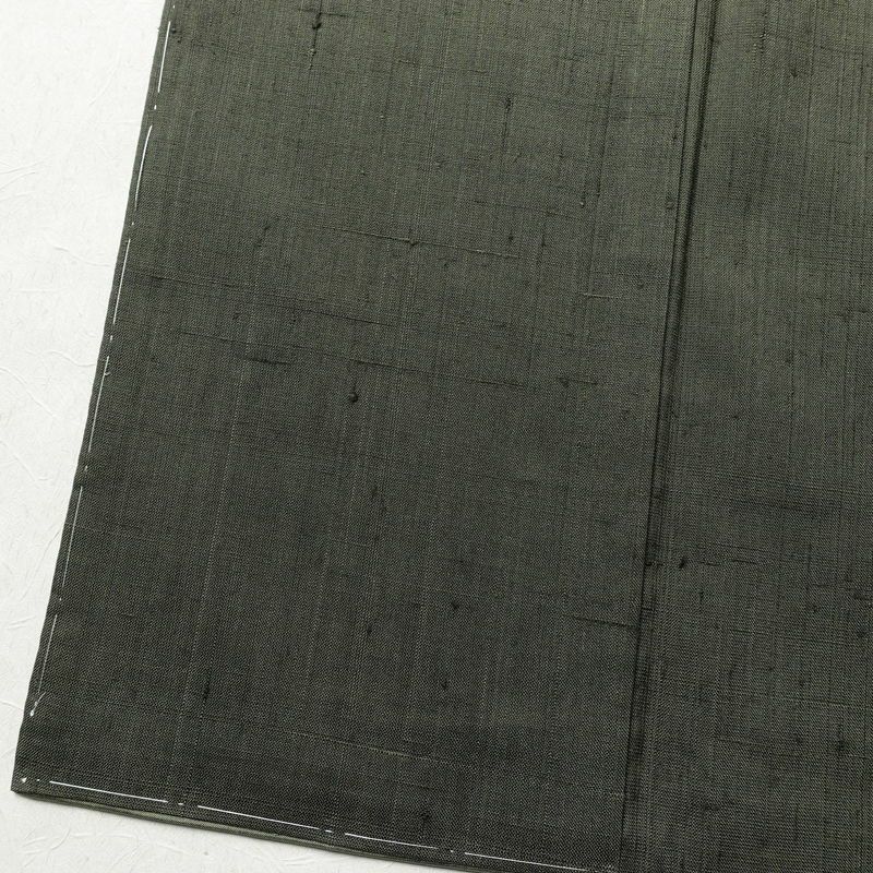 付け下げ 紬地 落款入り しつけ糸付き 正絹 その他の柄 袷仕立て 身丈166cm 裄丈70cm 箔 緑・うぐいす色_画像9