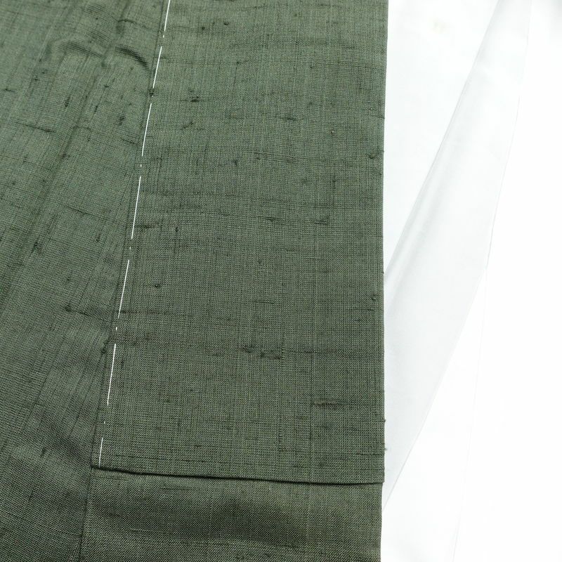 付け下げ 紬地 落款入り しつけ糸付き 正絹 その他の柄 袷仕立て 身丈166cm 裄丈70cm 箔 緑・うぐいす色_画像17