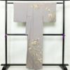 訪問着 縮緬 一つ紋付き 正絹 古典柄 袷仕立て 身丈158cm 裄丈66cm 箔 共八掛 金彩 紫・藤色_画像2
