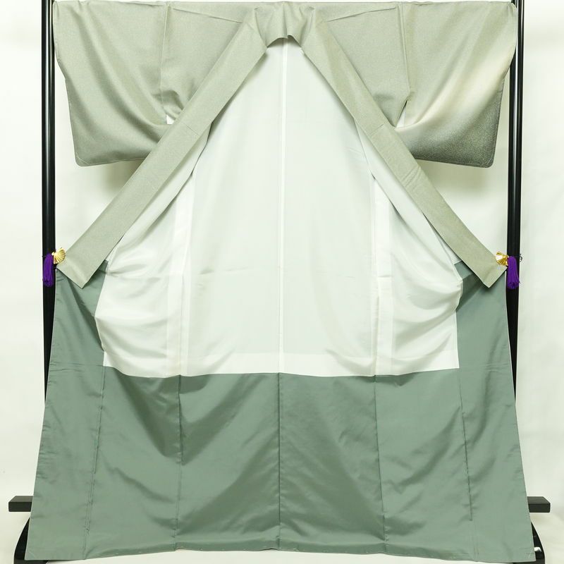 付け下げ 美品 しつけ糸付き 紬地 正絹 その他の柄 袷仕立て 身丈173.5cm 裄丈70cm 緑・うぐいす色_画像3