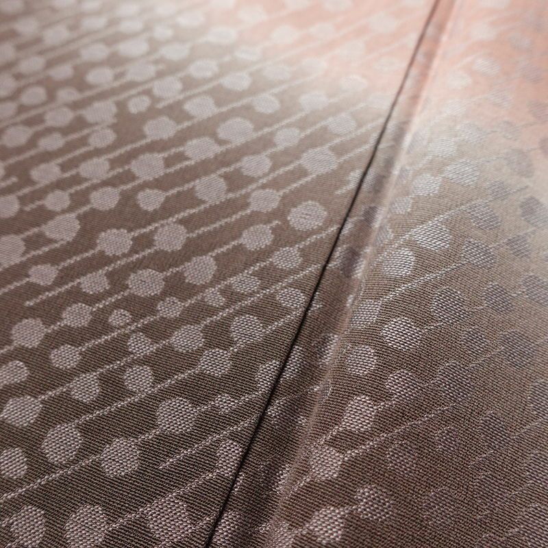 付け下げ 良品 しつけ糸付き 一つ紋付き 正絹 その他の柄 袷仕立て 身丈161.5cm 裄丈68cm フォーマル 着物 くすみピンク ぼかし ピンク_画像9