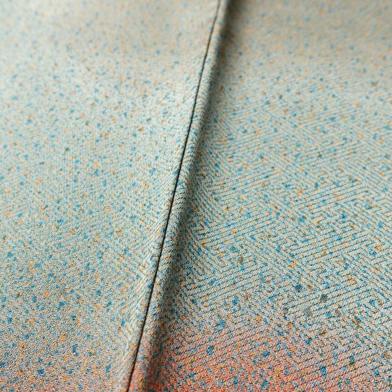 付け下げ 美品 綸子 正絹 その他の柄 袷仕立て 身丈159.5cm 裄丈65cm 一部しつけ糸付き 共八掛 フォーマル 着物 緑・うぐいす色_画像10