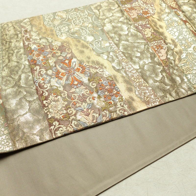 袋帯 六通柄 フォーマル用 正絹 幾何学柄・抽象柄 箔 金通し 帯 ベージュ_画像10