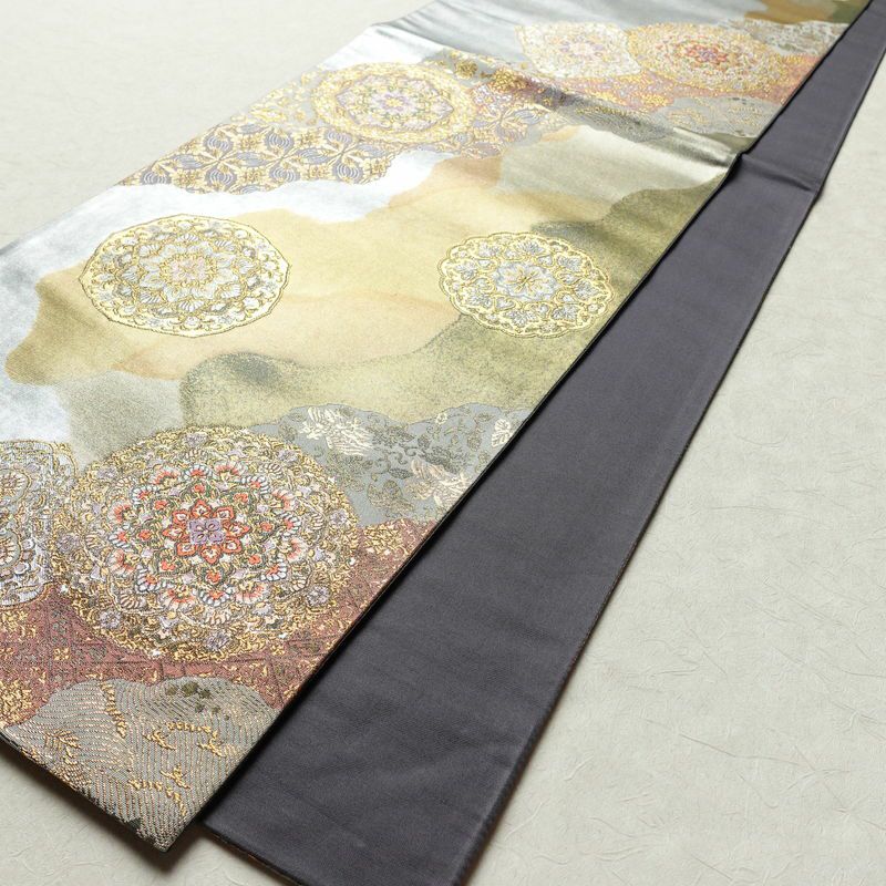 袋帯 六通柄 美品 フォーマル用 正絹 幾何学柄・抽象柄 箔 帯 多色使い_画像8