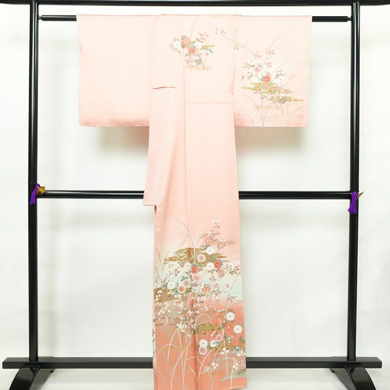 訪問着 正絹 木の葉・植物柄 袷仕立て 身丈161cm 裄丈66.5cm 箔 一部しつけ糸付き 金彩 ピンク_画像2