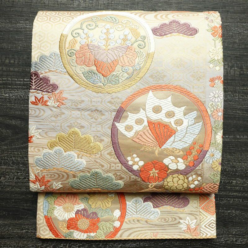 袋帯 六通柄 フォーマル用 正絹 古典柄 刺繍 金糸 帯 振袖用 多色使い_画像1