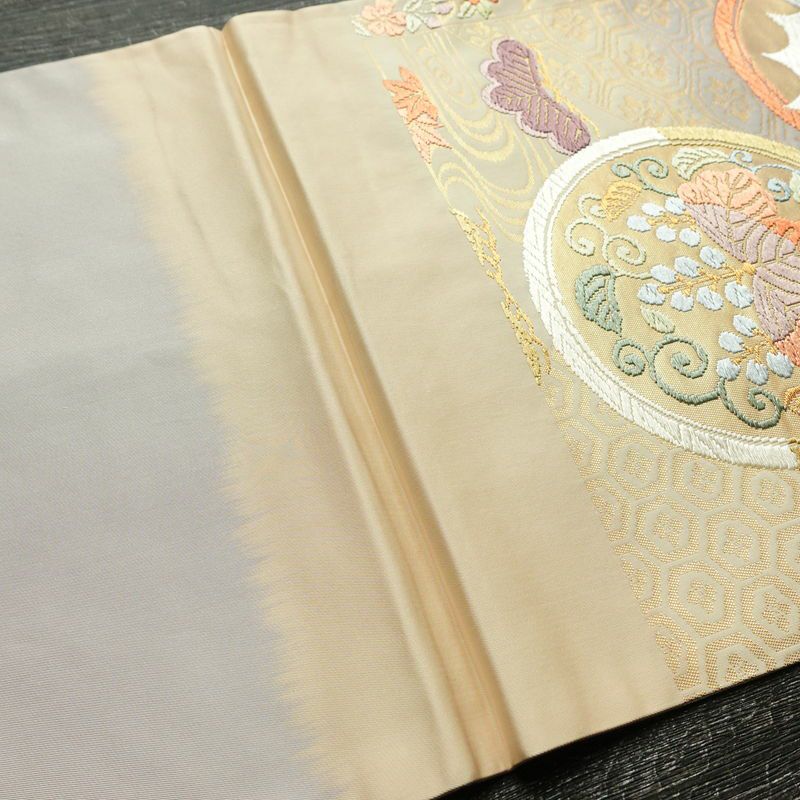 袋帯 六通柄 フォーマル用 正絹 古典柄 刺繍 金糸 帯 振袖用 多色使い_画像17