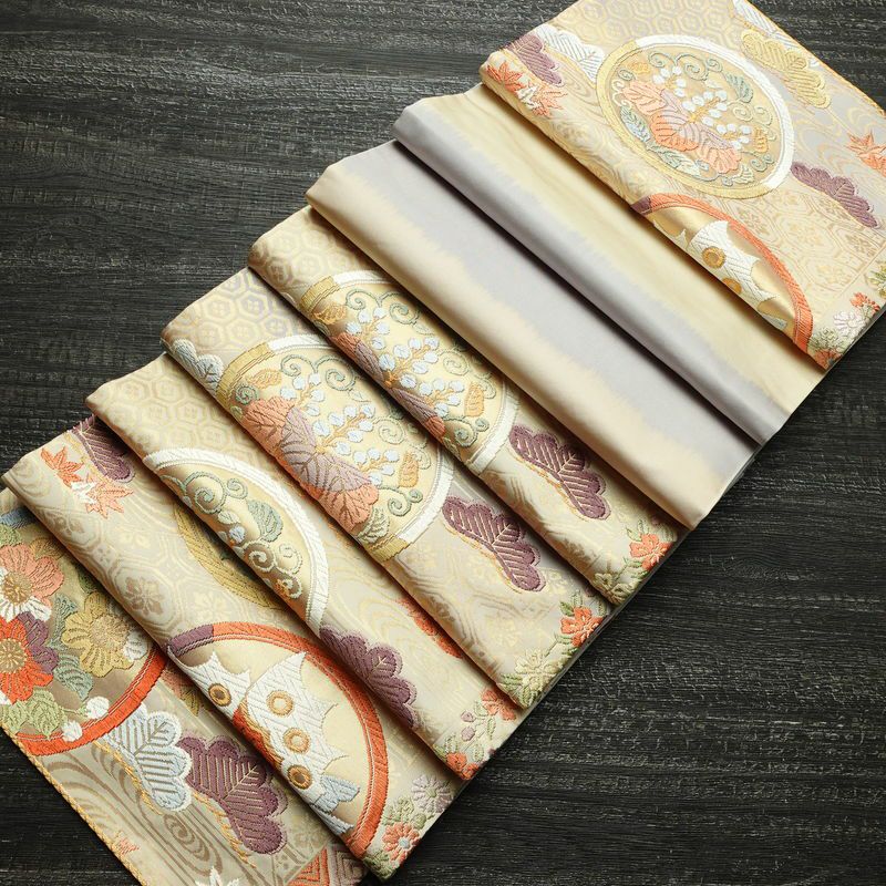 袋帯 六通柄 フォーマル用 正絹 古典柄 刺繍 金糸 帯 振袖用 多色使い_画像19