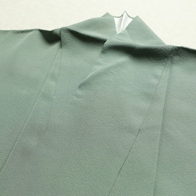 色無地 しつけ糸付き 縮緬 正絹 無地 袷仕立て 身丈159cm 裄丈70.5cm 共八掛 フォーマル 着物 緑・うぐいす色_画像16