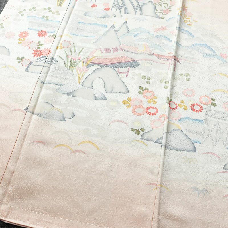 訪問着 良品 落款入り しつけ糸付き 綸子 正絹 風景柄 袷仕立て 身丈165cm 裄丈67cm フォーマル 着物 ピンク_画像4