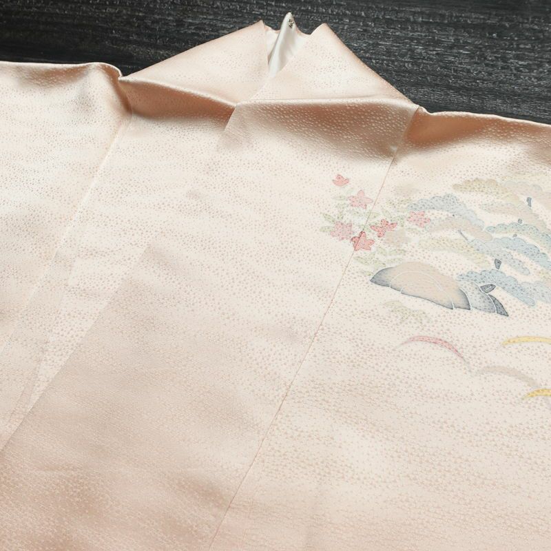 訪問着 良品 落款入り しつけ糸付き 綸子 正絹 風景柄 袷仕立て 身丈165cm 裄丈67cm フォーマル 着物 ピンク_画像16